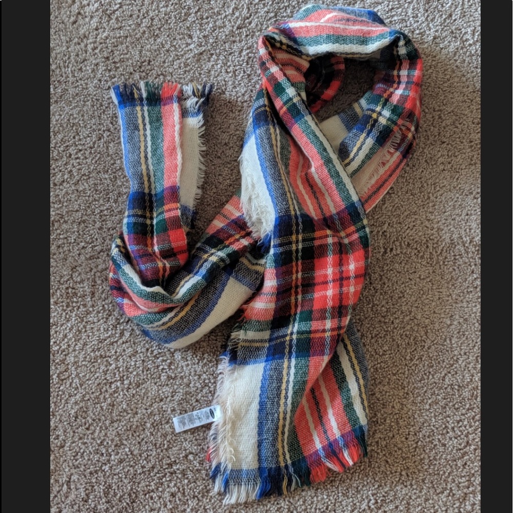 Old Navy Fringed oversized flannel scarf